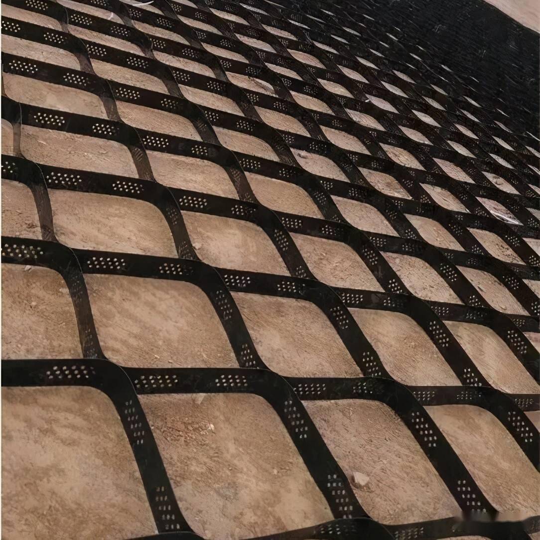 干貨 | 13種經(jīng)典護(hù)坡景觀設(shè)計(jì)實(shí)例詳解，涵蓋防護(hù)與土工網(wǎng)應(yīng)用